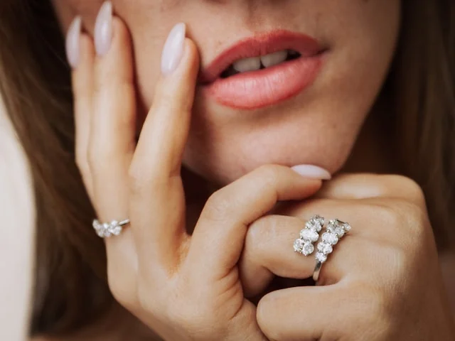 Anniversary rings for women