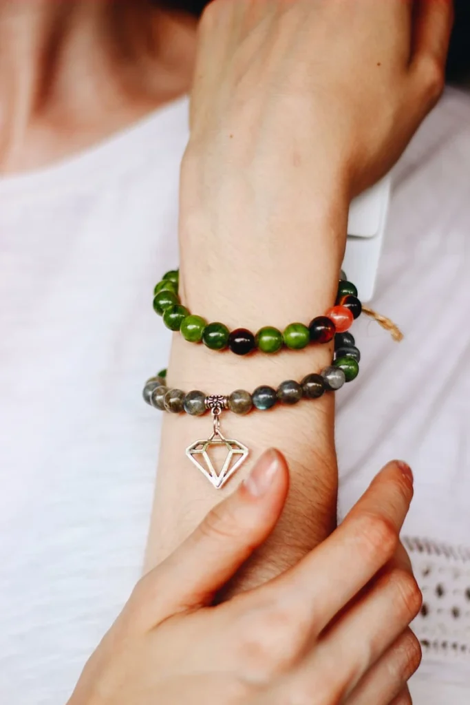 Stone stretch bracelet