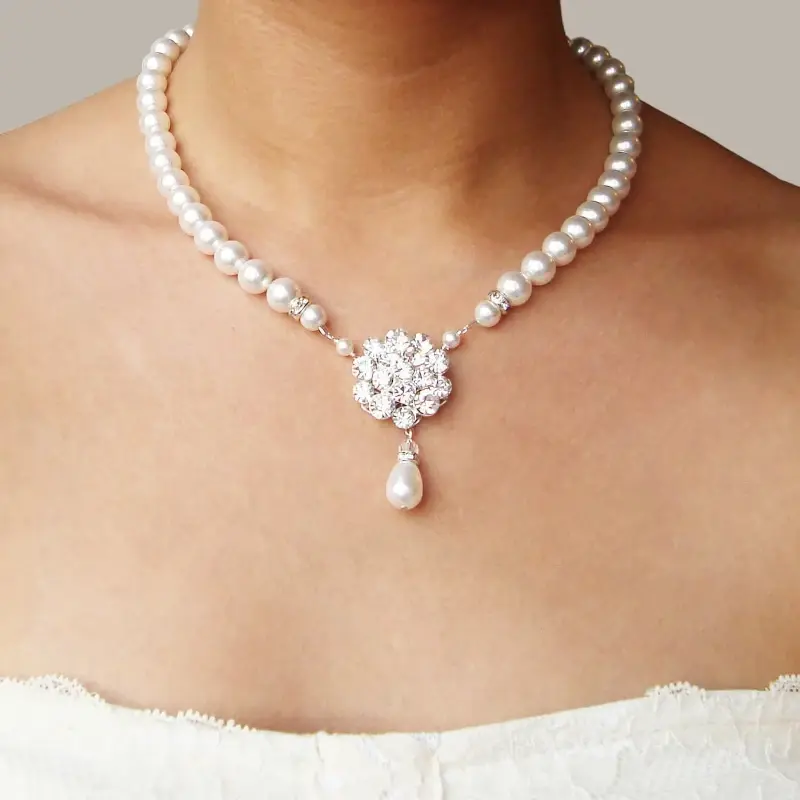 Pearl bridal necklace